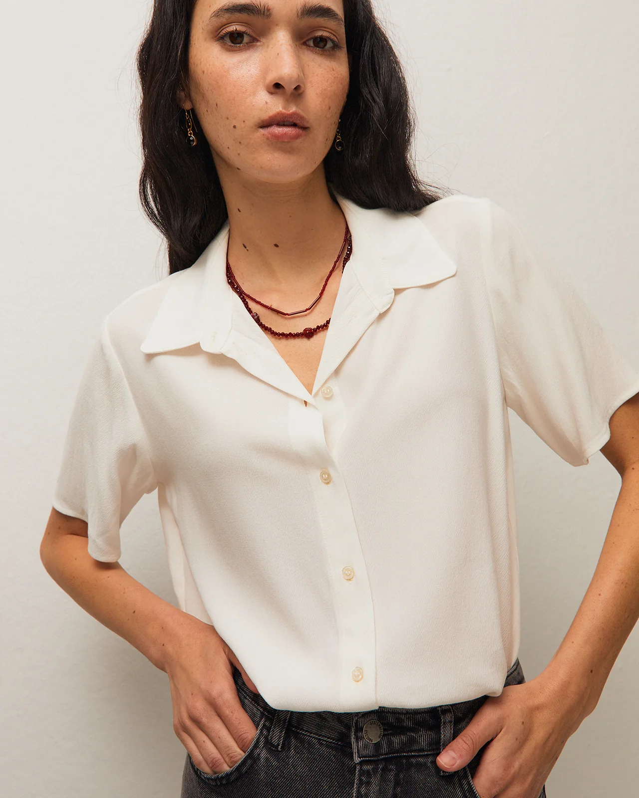 Camisa de manga corta cuello camisero redondo - Image 4
